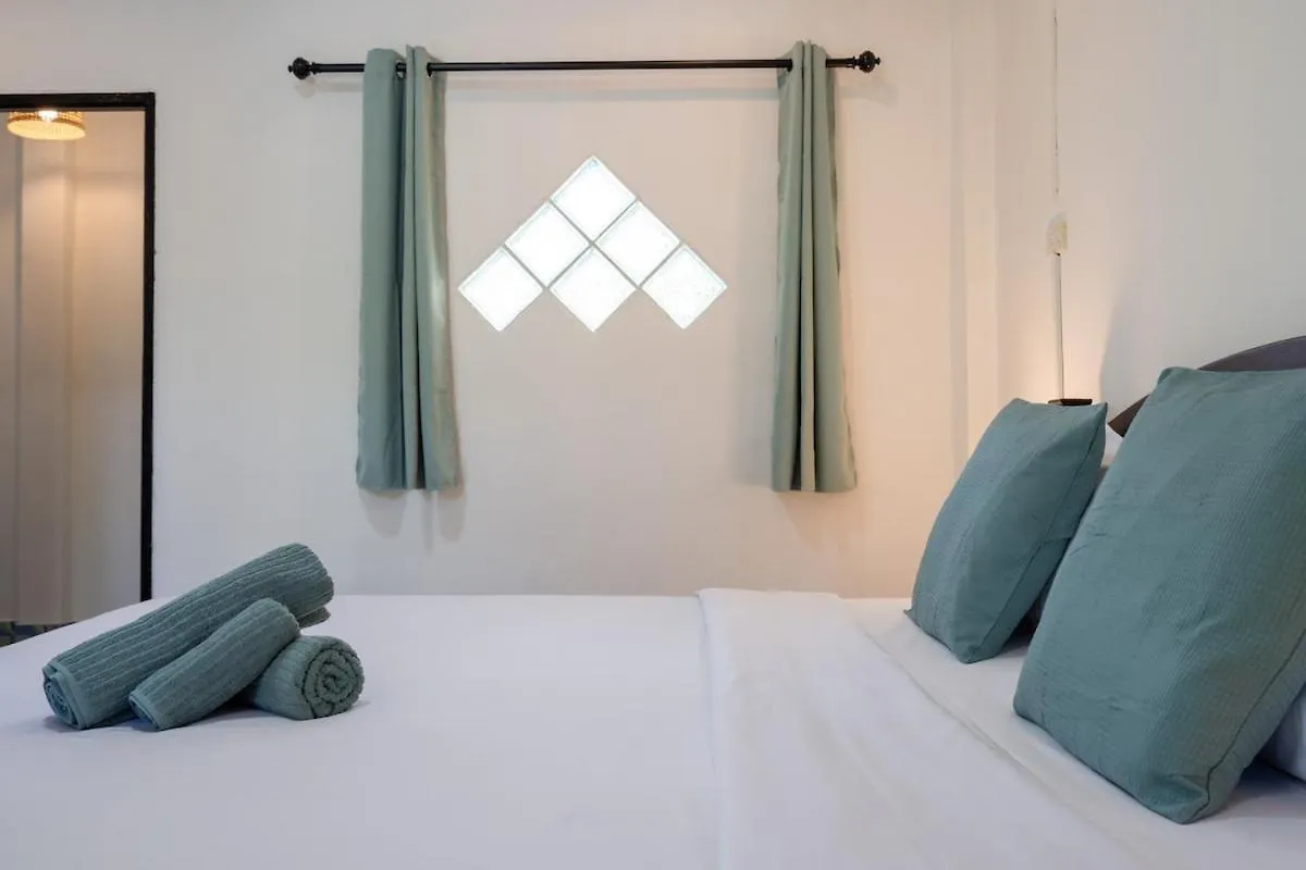 Lanta School Beach Resort Ko Lanta Thailandia