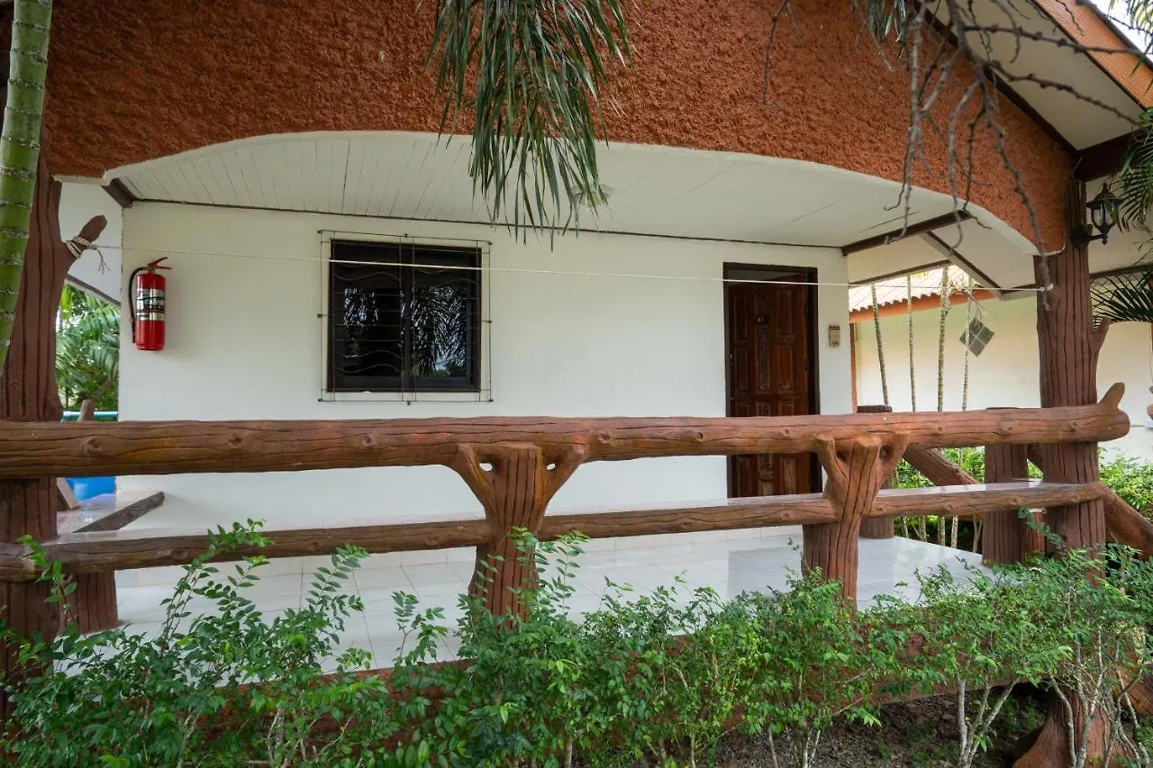 Lanta School Beach Resort Ko Lanta Vakantiehuis
