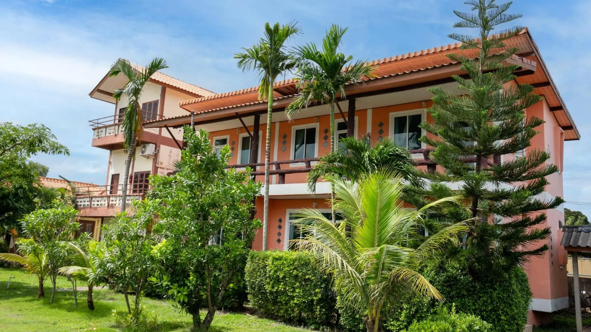 Lanta School Beach Resort Ko Lanta Thailand